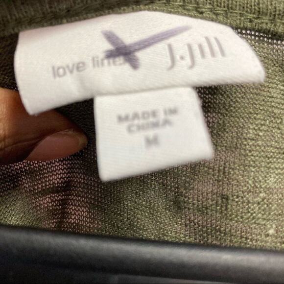 J.JILL HORSE SHOES GRAPHIC DESIGN BLOUSE SIZE M‎ - Picture 3 of 3